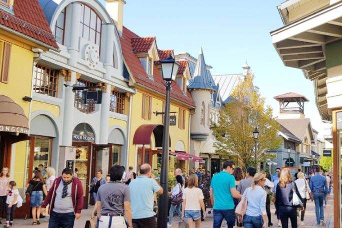 Ingolstadt Village outlet shopping
